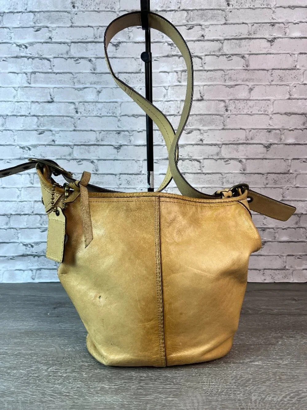 Coach 11422 Bleecker Tattersall Bucket Duffle Bag Tan Leather Shoulder Bag Y2K