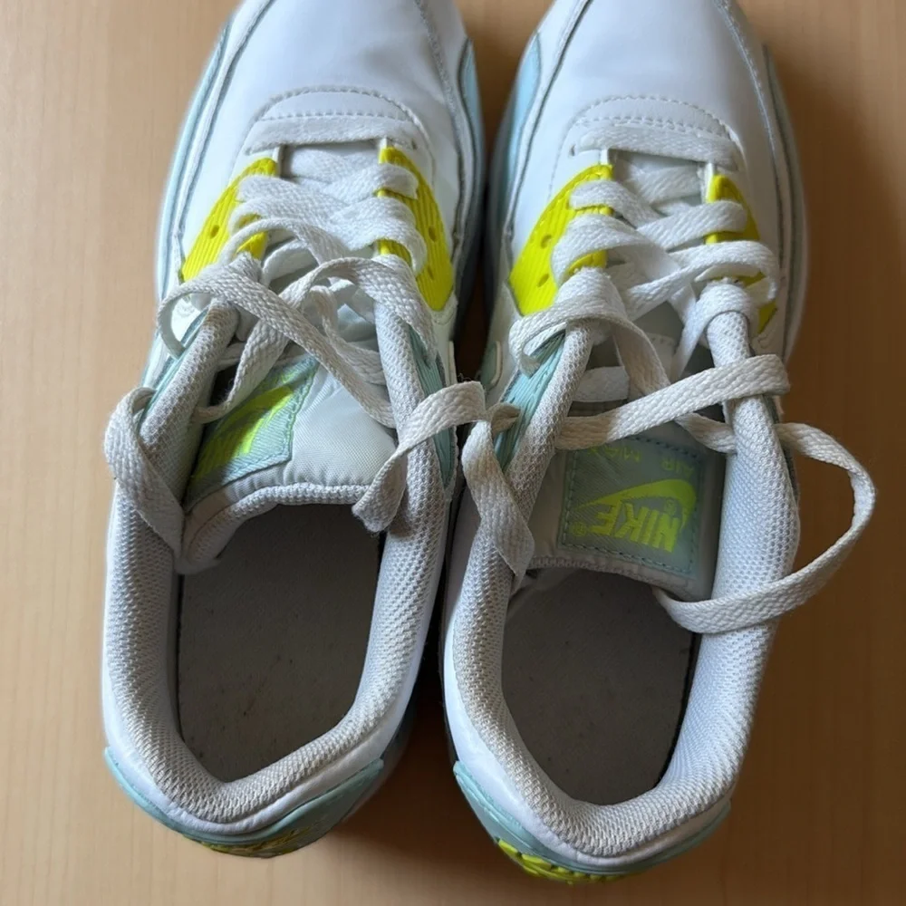 Nike excellent air
