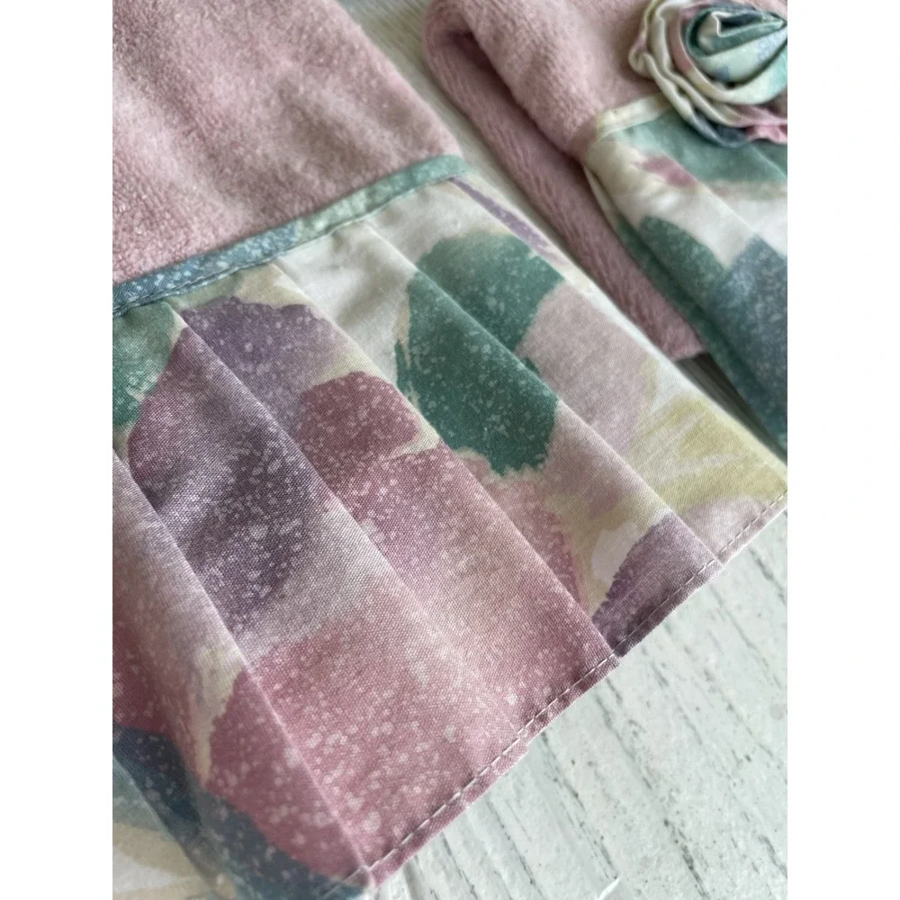 Vtg 4 pc Pink Southwest Pastels AVANTI Bath Towel Set 100% Cotton Flower Button