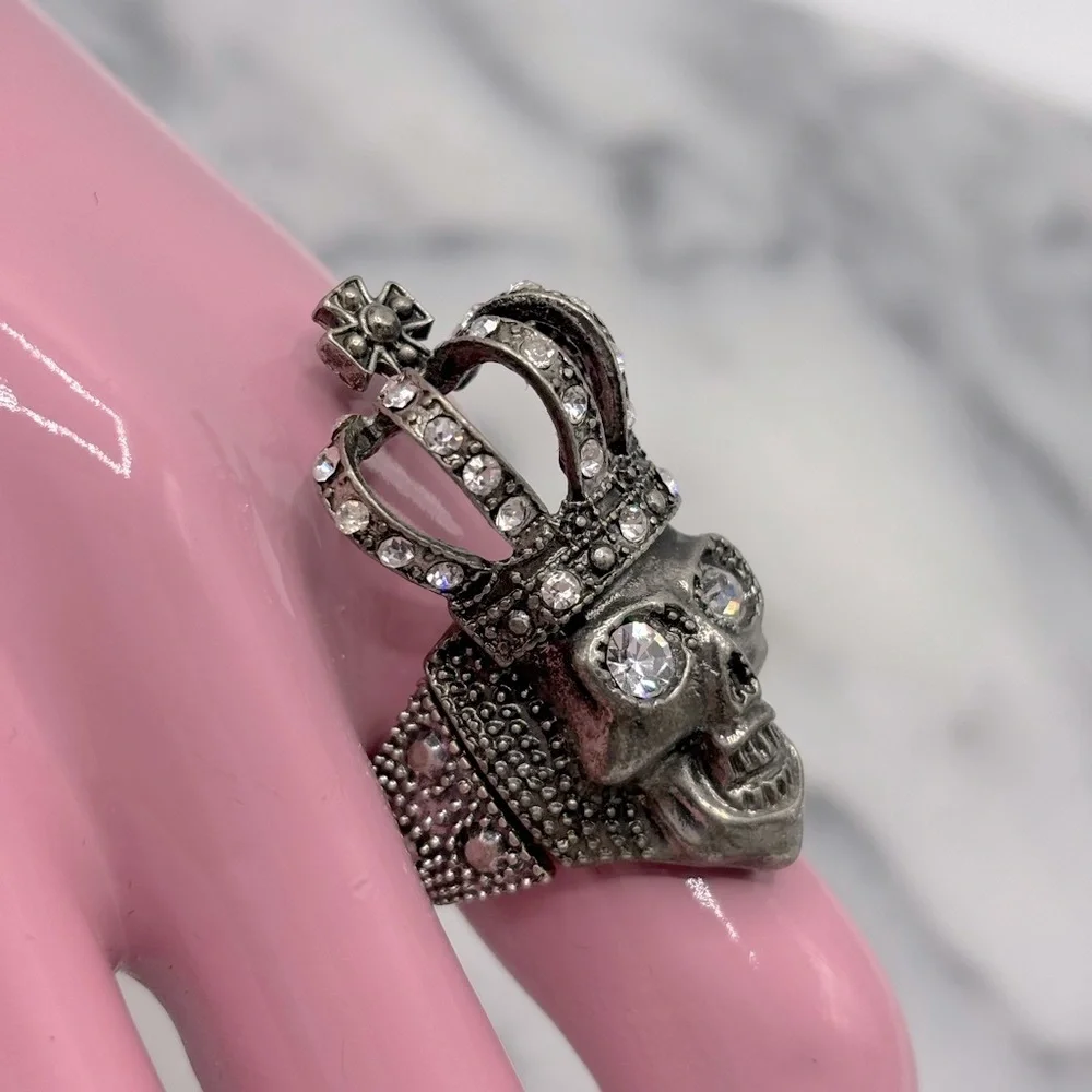 Antique Silver Tone & Crystal SKULL King Ring with Crown‎