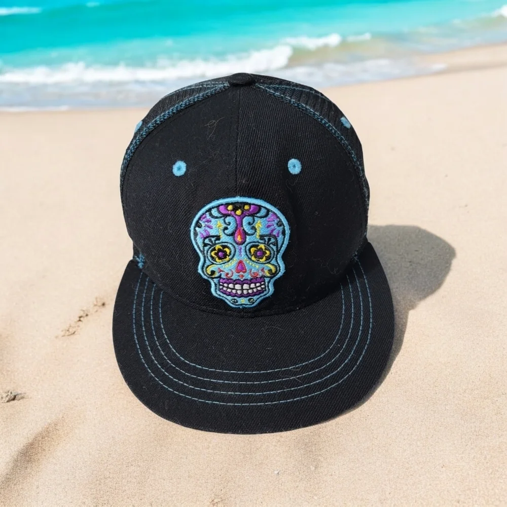Askels Baseball cap with skull on front in excellent condition. SEE more…