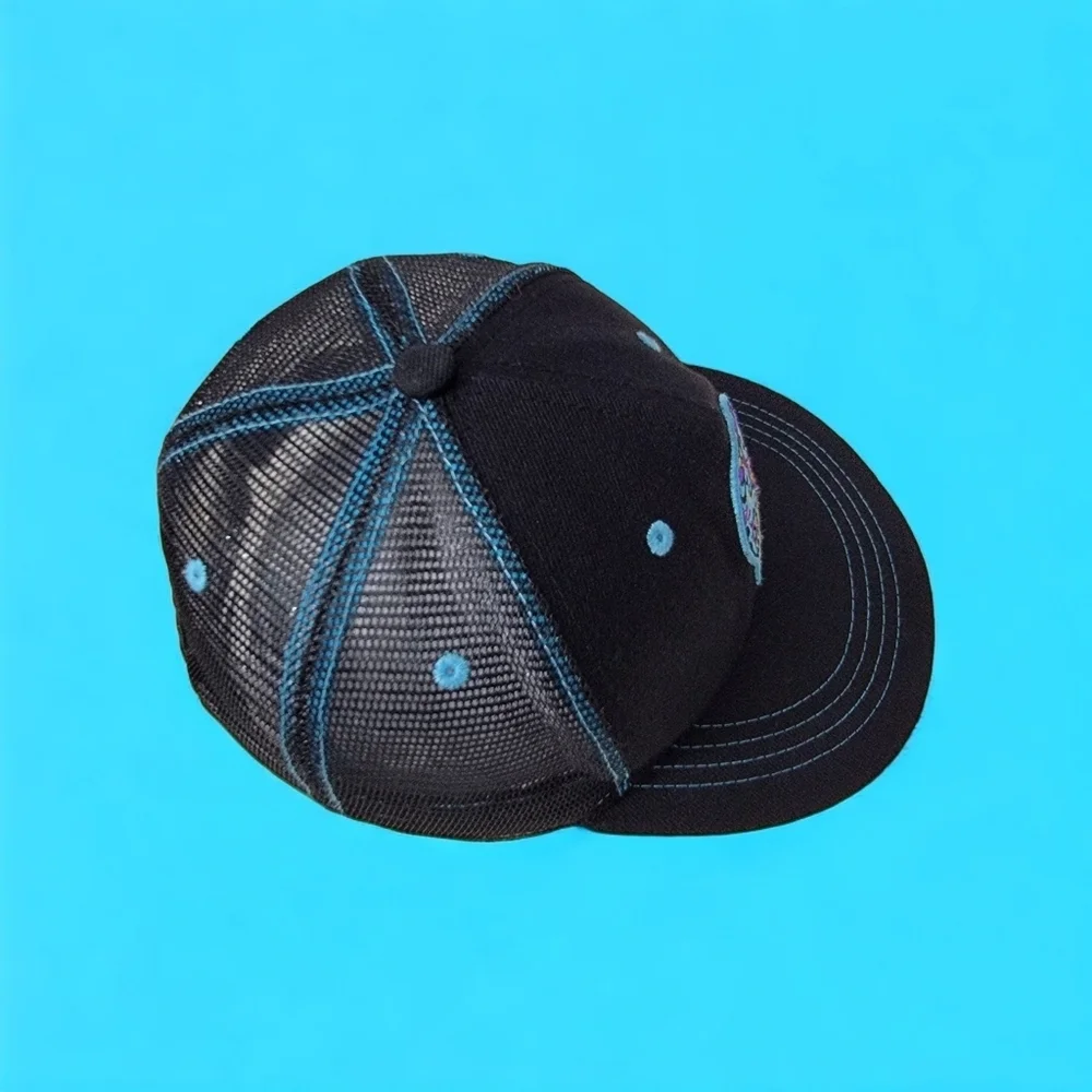 Askels Baseball cap with skull on front in excellent condition. SEE more…