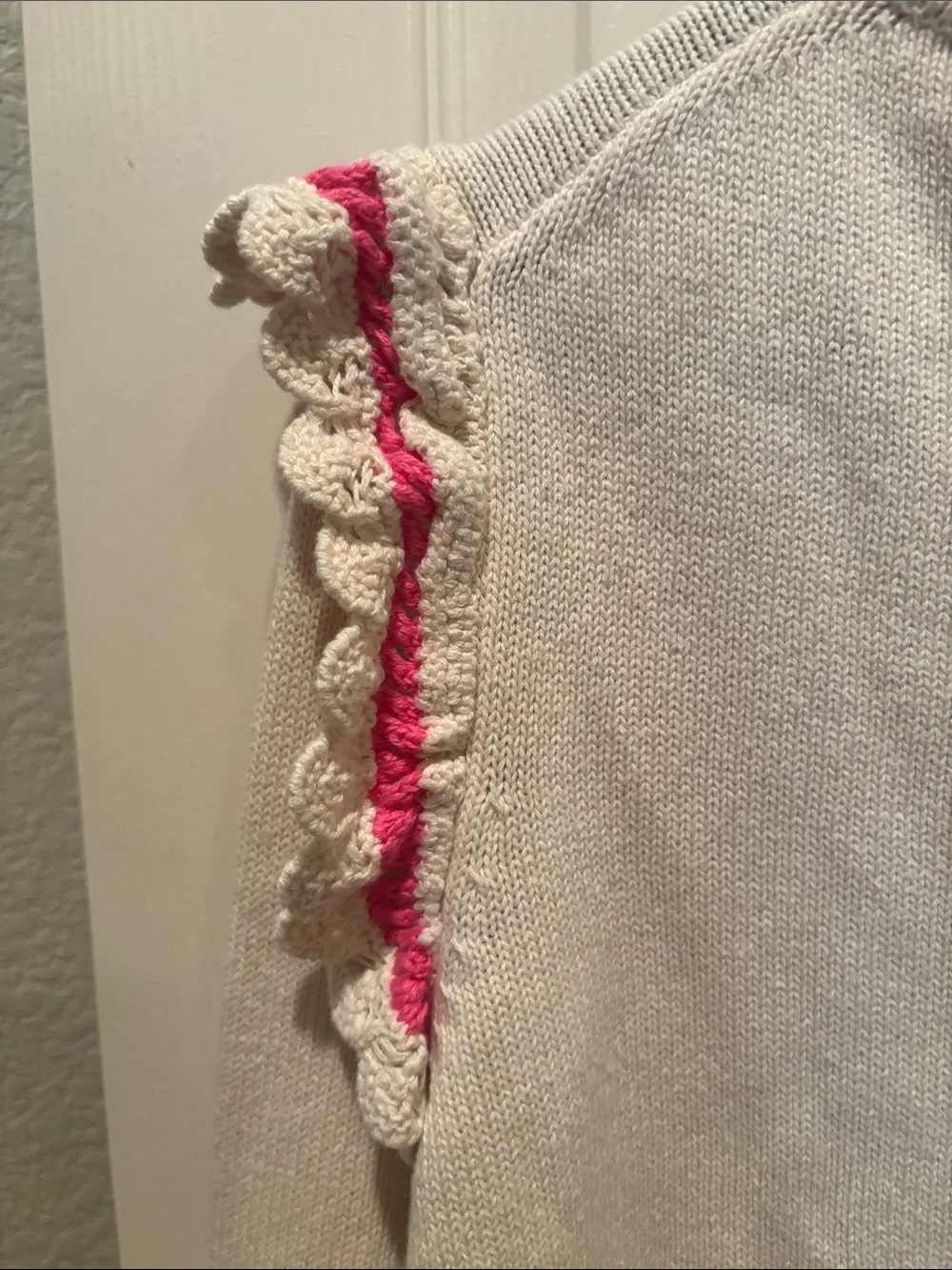 Boden NWT Ivory Crochet Frill Detail Cardigan Pink Ruffle Trim Sweater size M