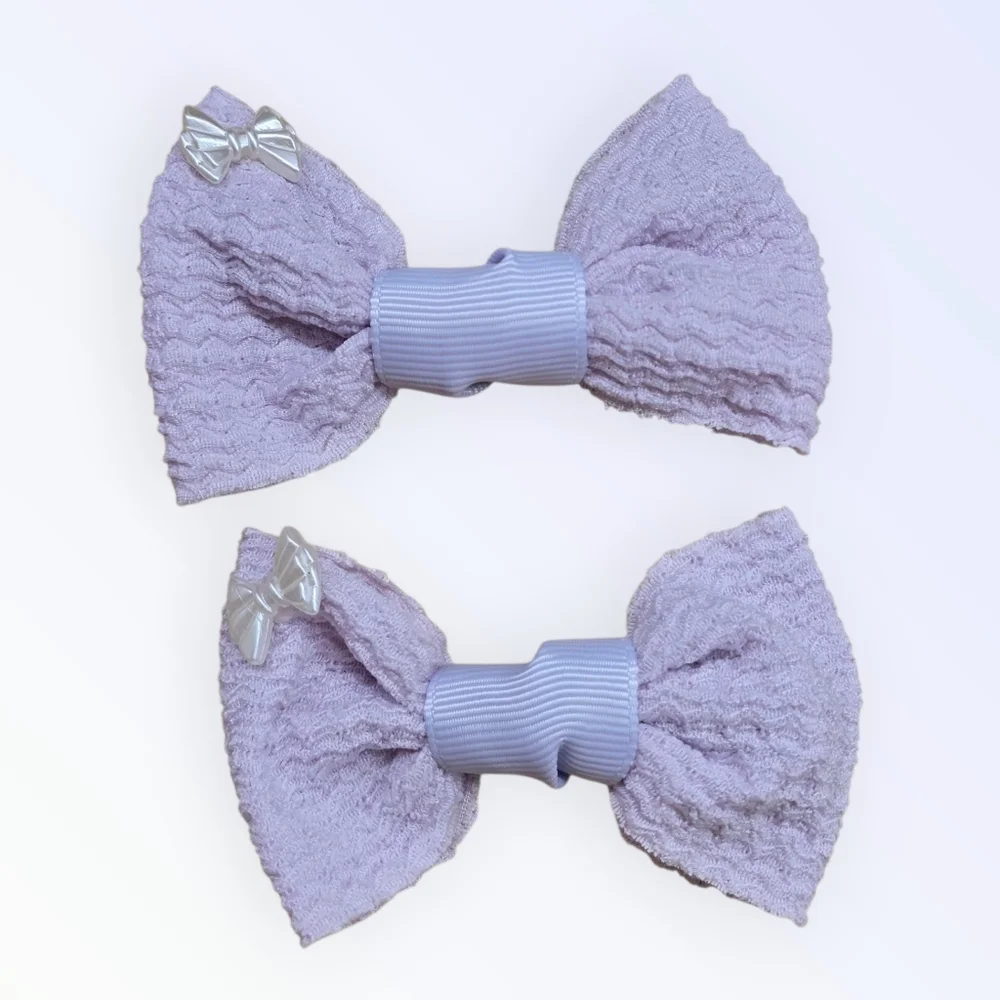 N/A hair bow either