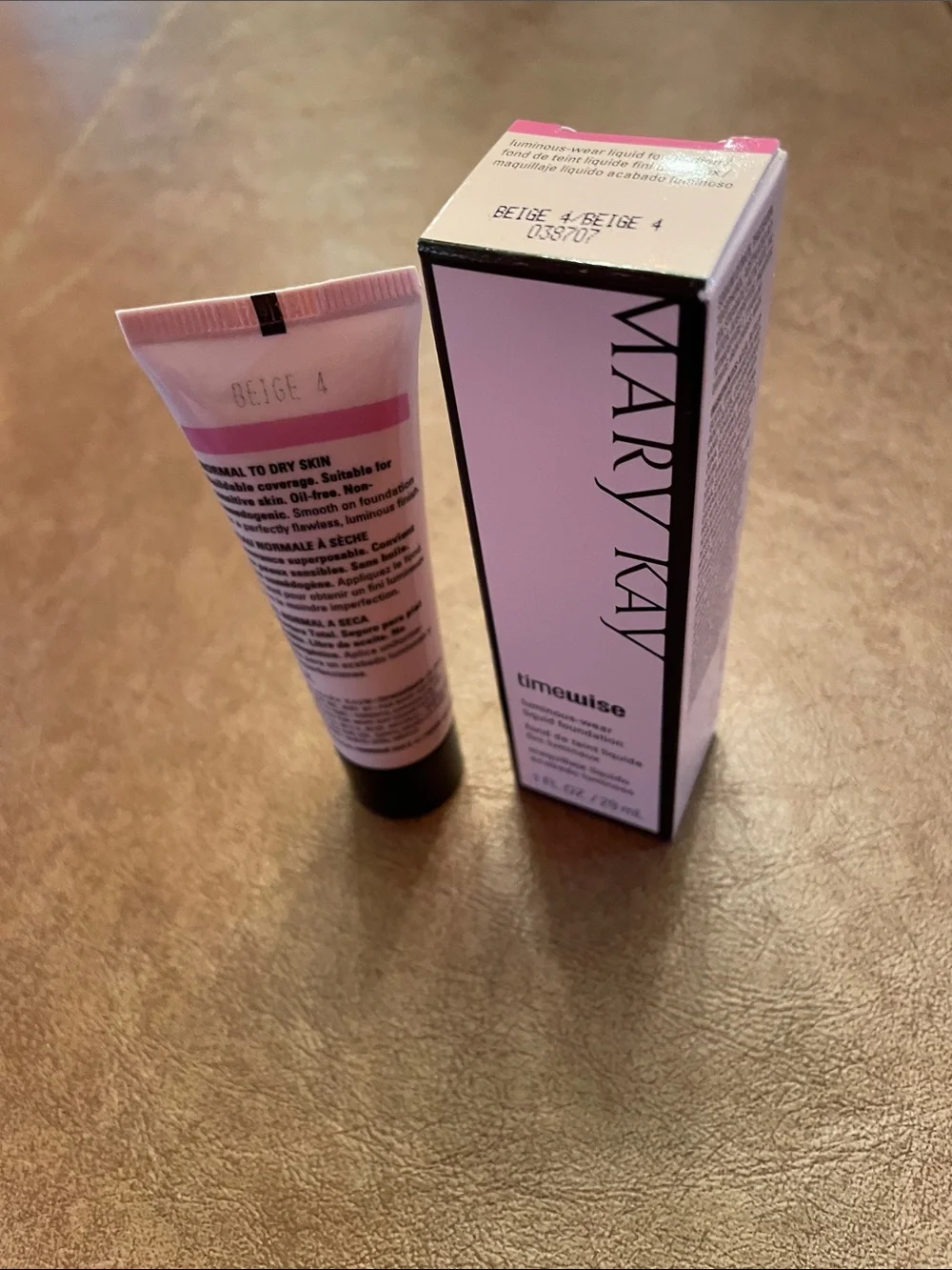 Mary Kay Discontinued Timewise Luminous Wear Liquid Foundation Beige 4 New
