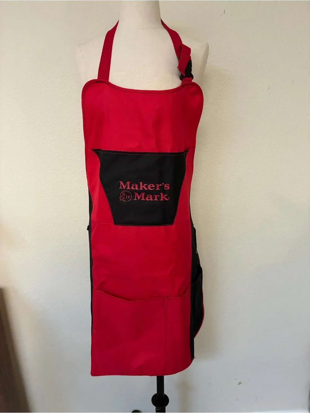 Maker’s Mark BBQ Grilling Apron