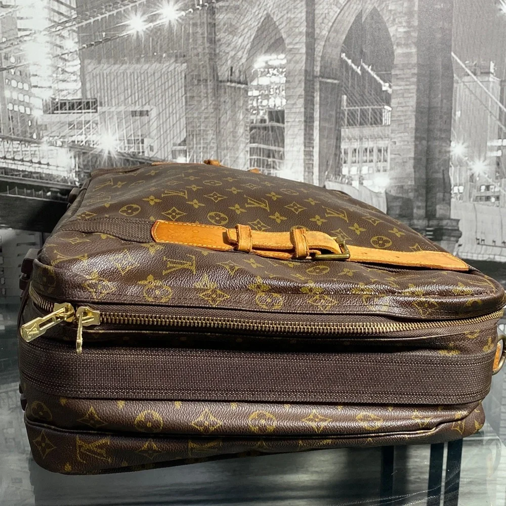 Louis Vuitton authentic louis