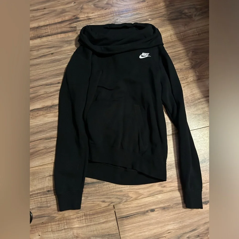 Nike sweatshirt