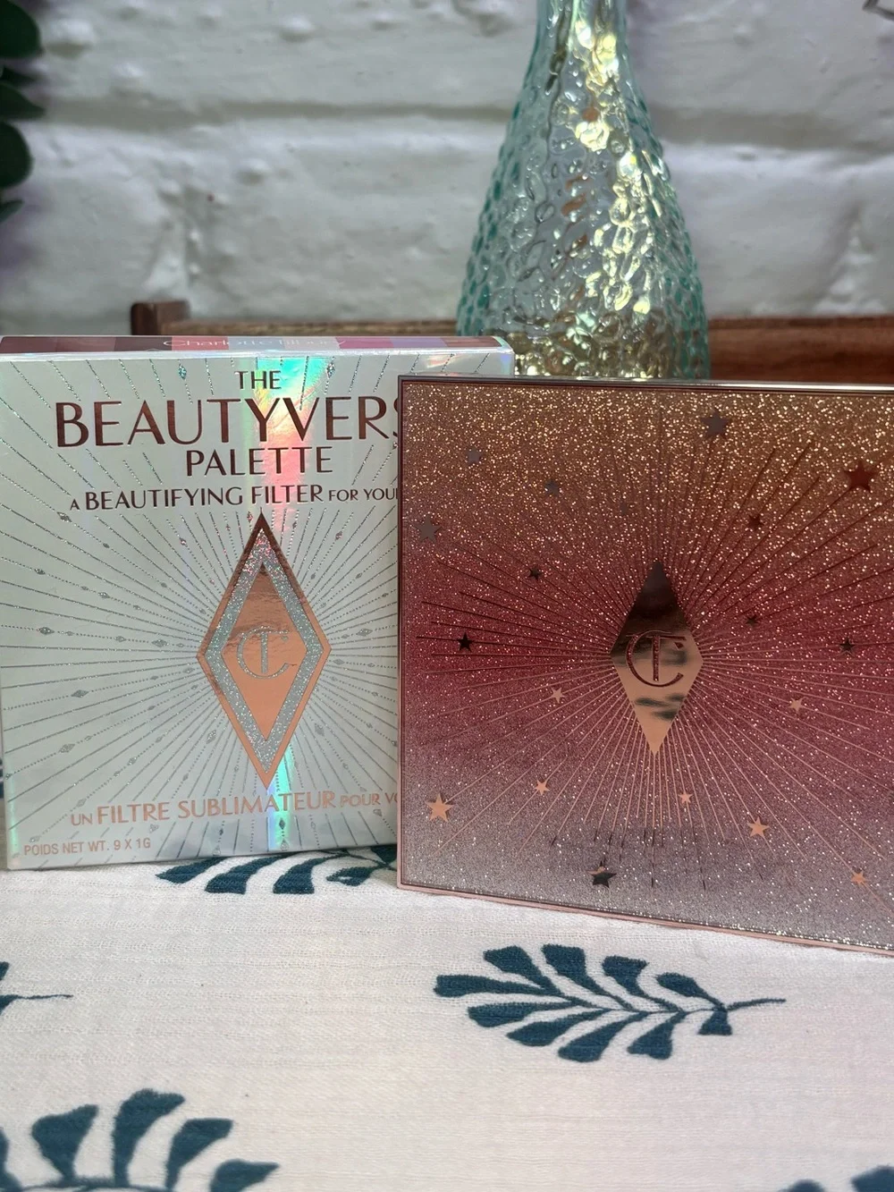 THE BEAUTYVERSE PALETTE LIMITED EDITION EYESHADOW PALETTE