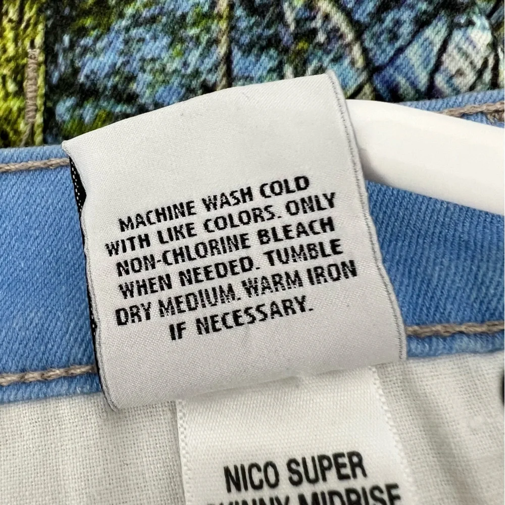 Hudson Micro Nico Super Skinny Jeans Light Wash With Tree Print‎ Sz 25