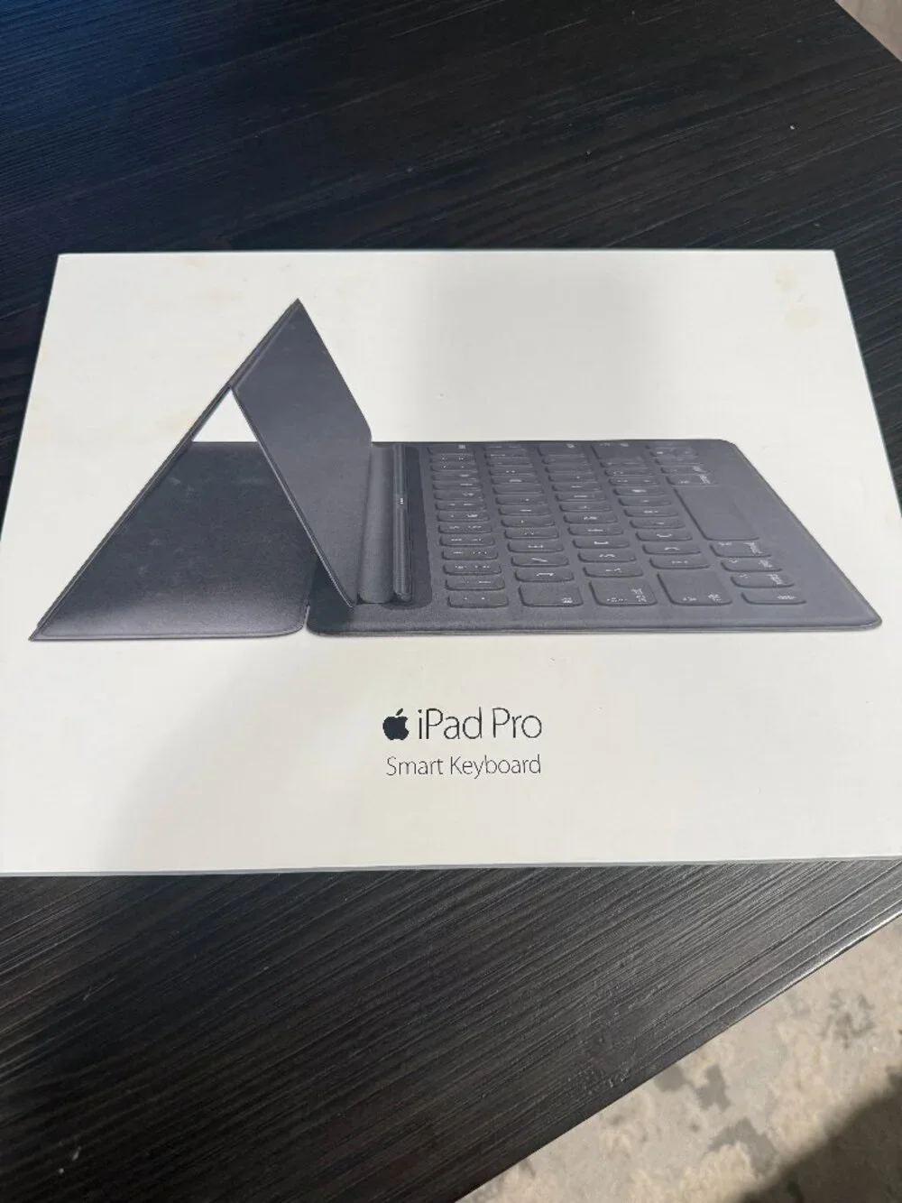 Apple Smart Keyboard for the 12.9-inch iPad Pro (1st or 2nd generation).