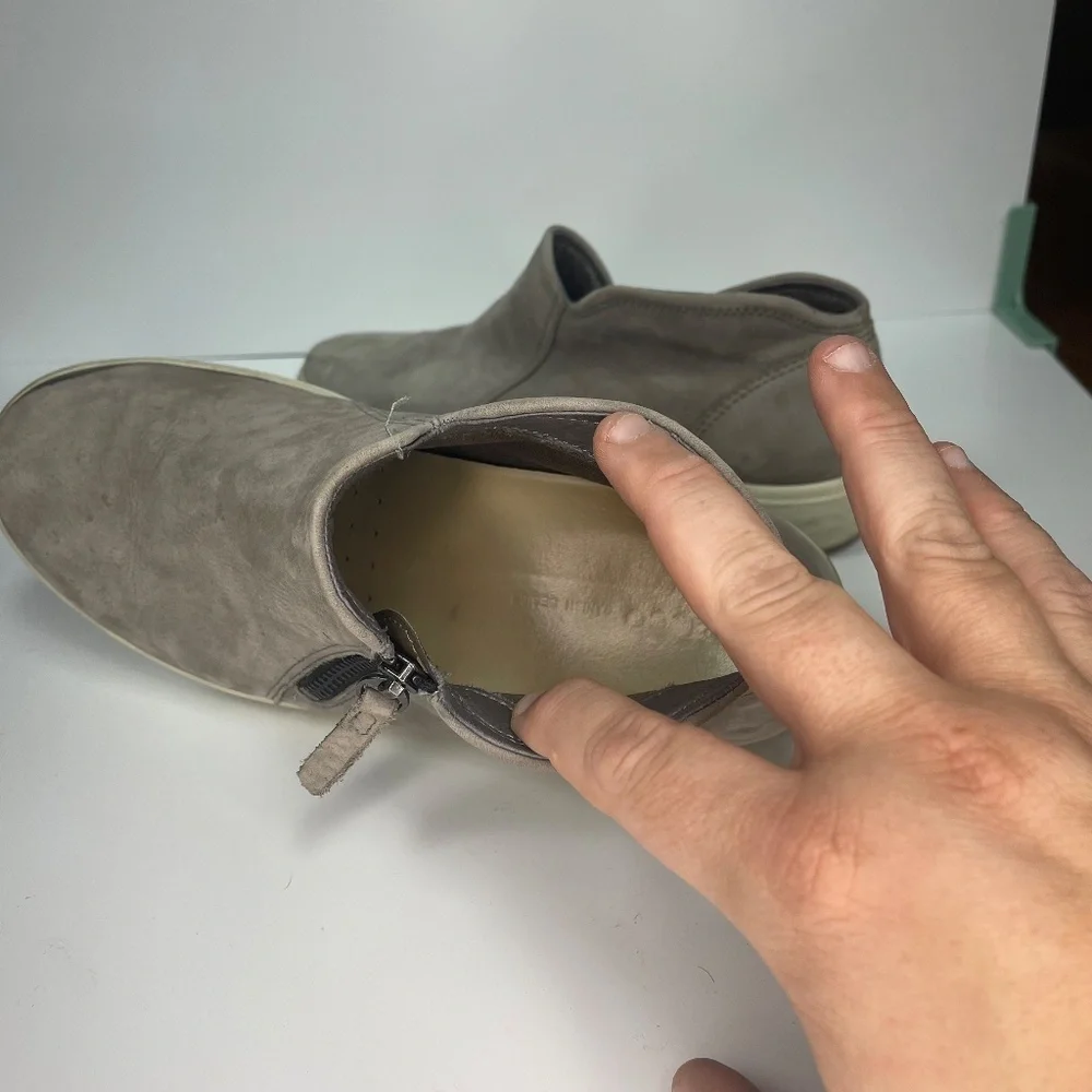Women’s Gray ECCO Soft 7 size 9