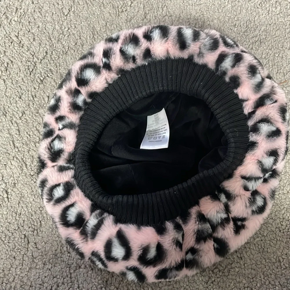 Gymboree 2023 2 Piece Girls Pink Leopard Print Fur Jacket & Hat | Size 2T