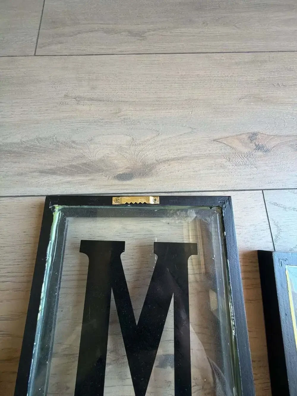 Unbranded wood two finish