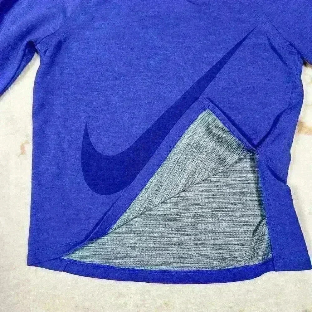 NIKE Dri-Fit Purple Long Sleeve Asymmetrical Split Hem Crop Sweatshirt Women S