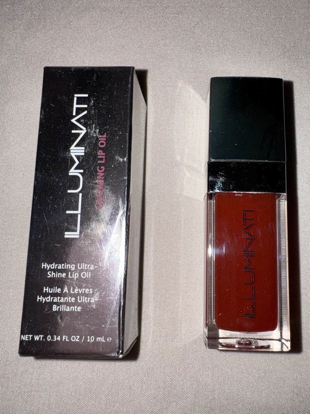 ILLUMINATI Tinted Glowing Lip Oil in Walnut, NEW in Box!