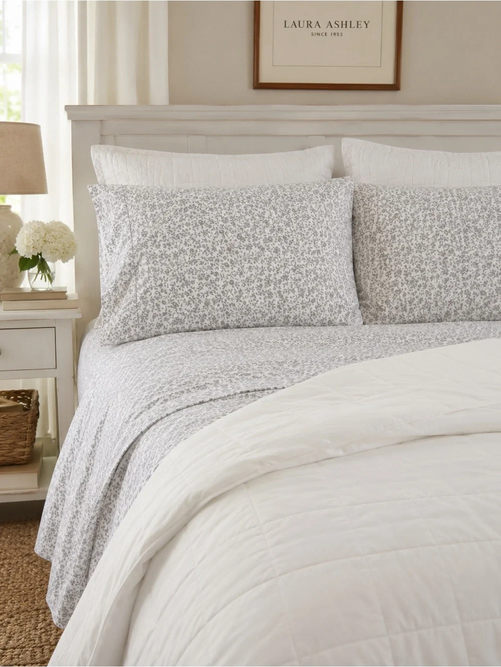 NWT Laura Ashley Chelsea Vine Gray 100% Cotton Flannel Sheet Set Queen