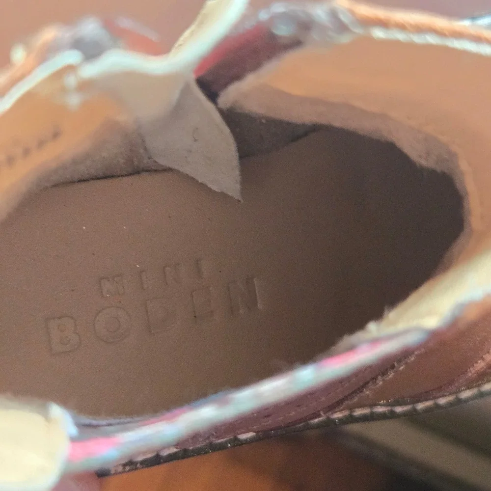 Mini Boden Kids Tan Leather Floral Wingtip Brogue Chelsea Boots Size EU 24 C1751