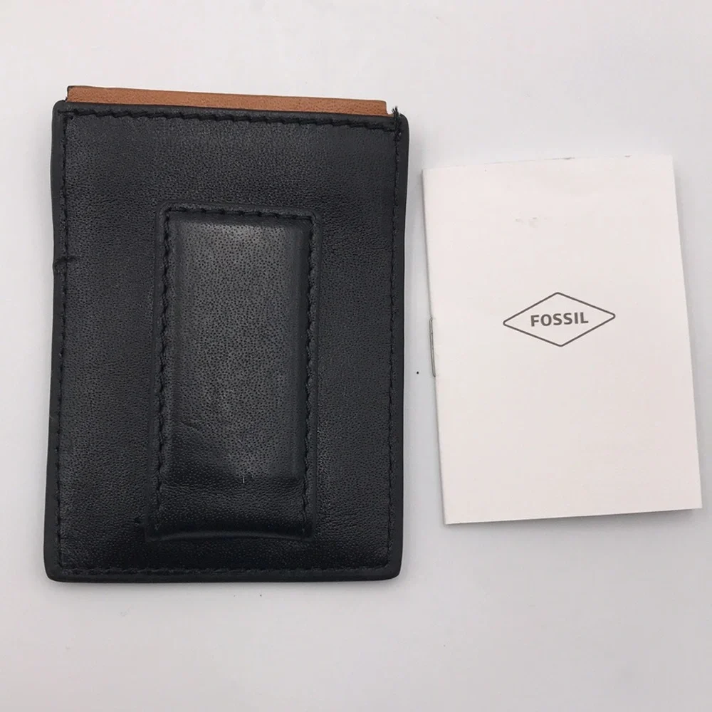 Fossil Mykel Black Leather Magnetic Card Case