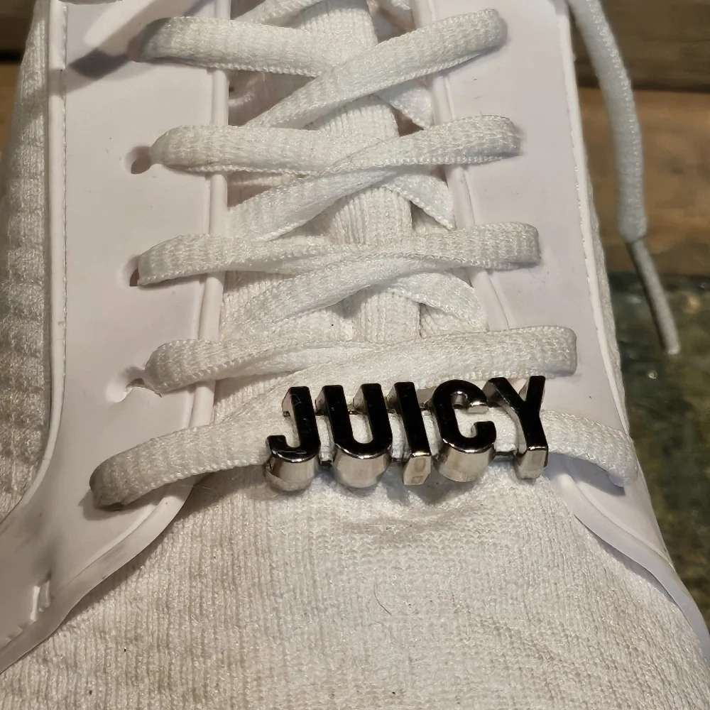 Juicy Couture excellent pre