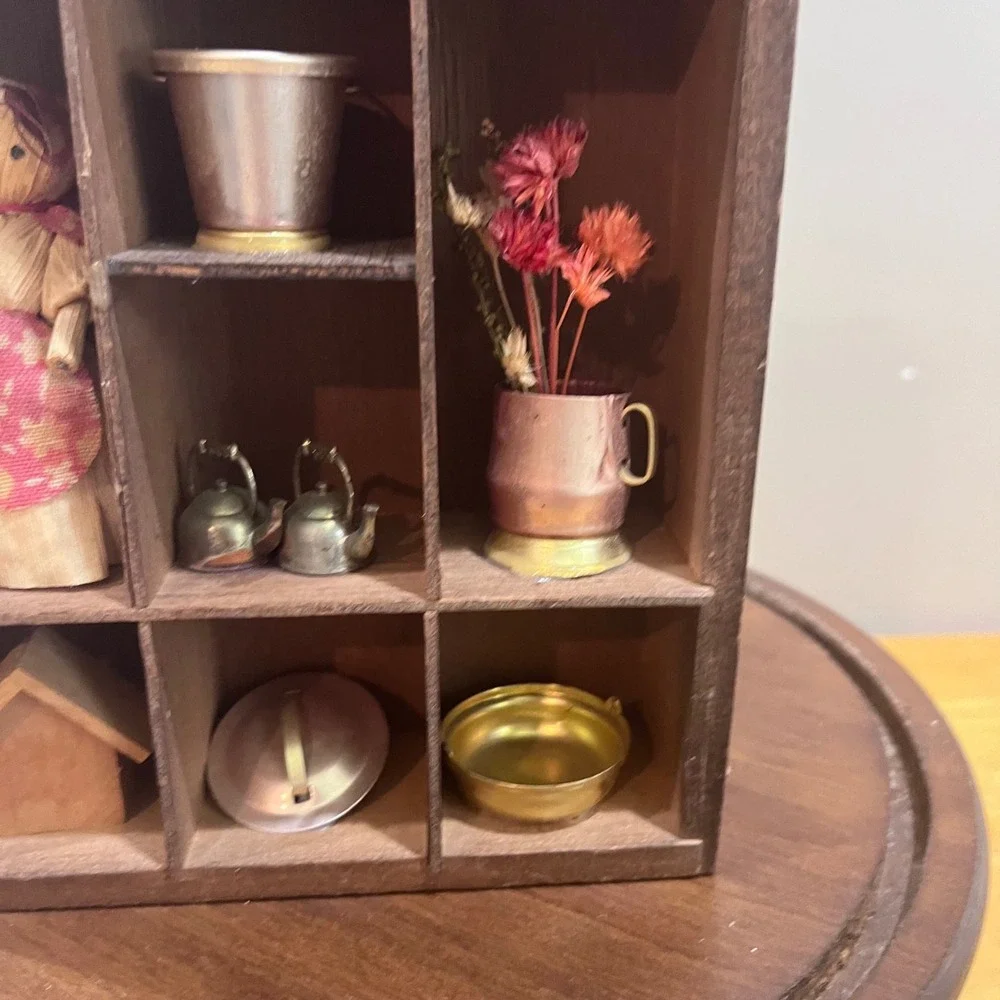 N/A nine miniature included