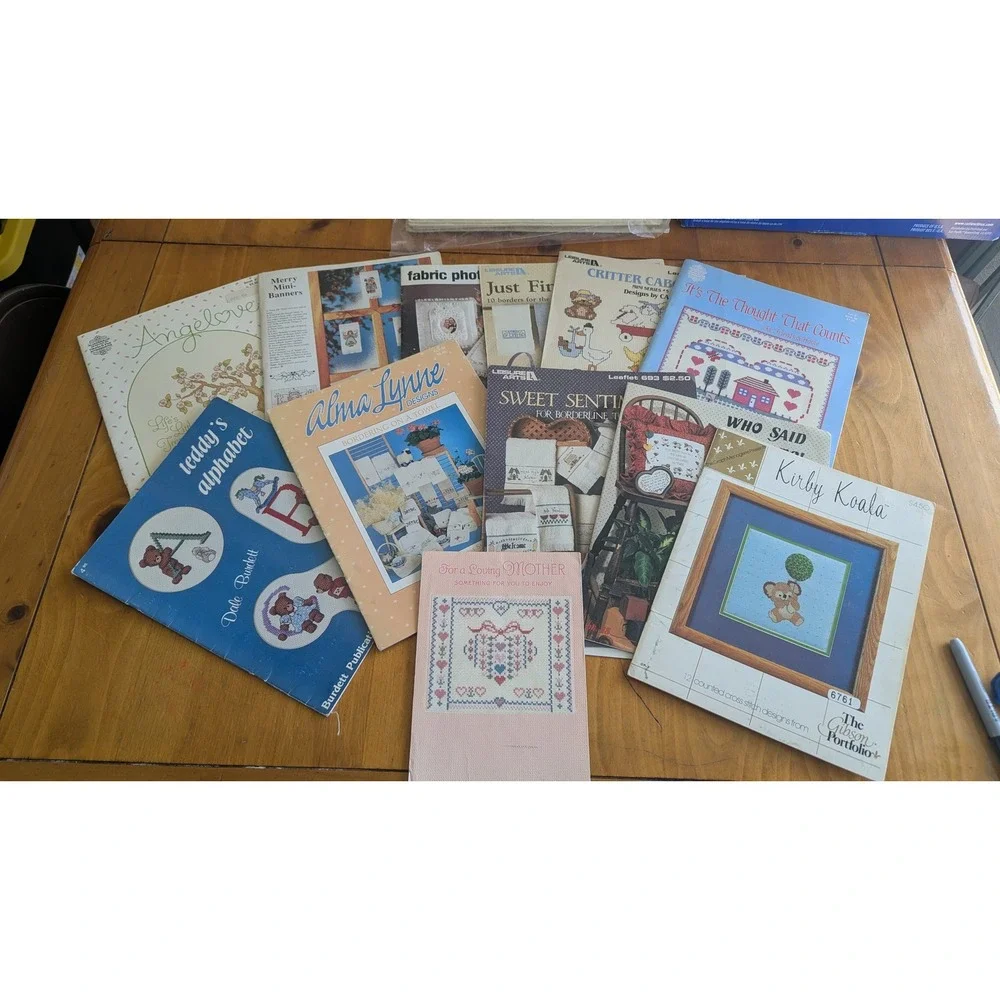 Vintage Cross Stitch Pattern Booklet Lot Leisure Arts Alma Lynne‎ 11 Leaflets