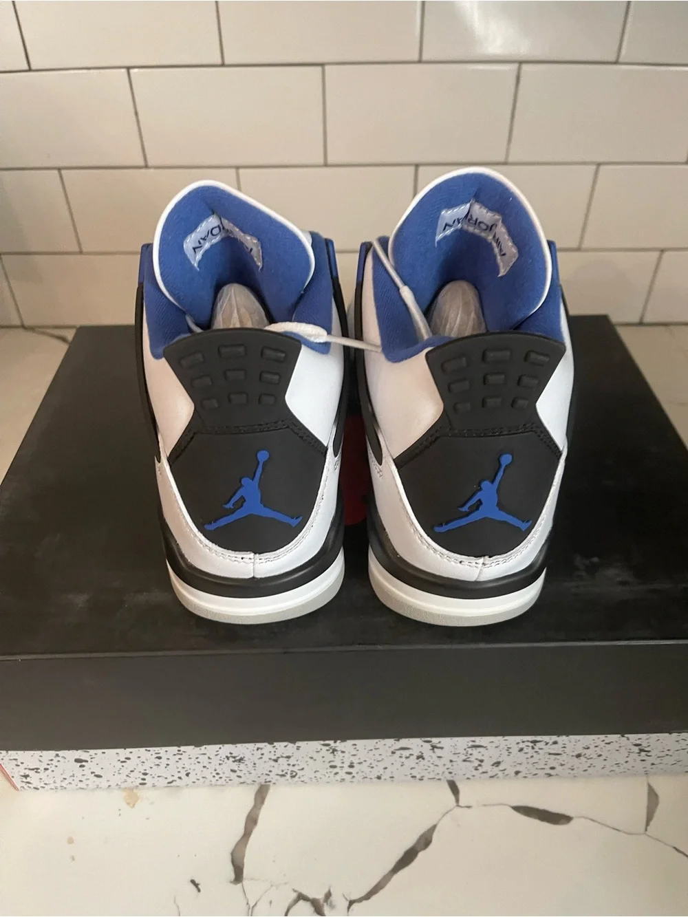 Jordan ships retro