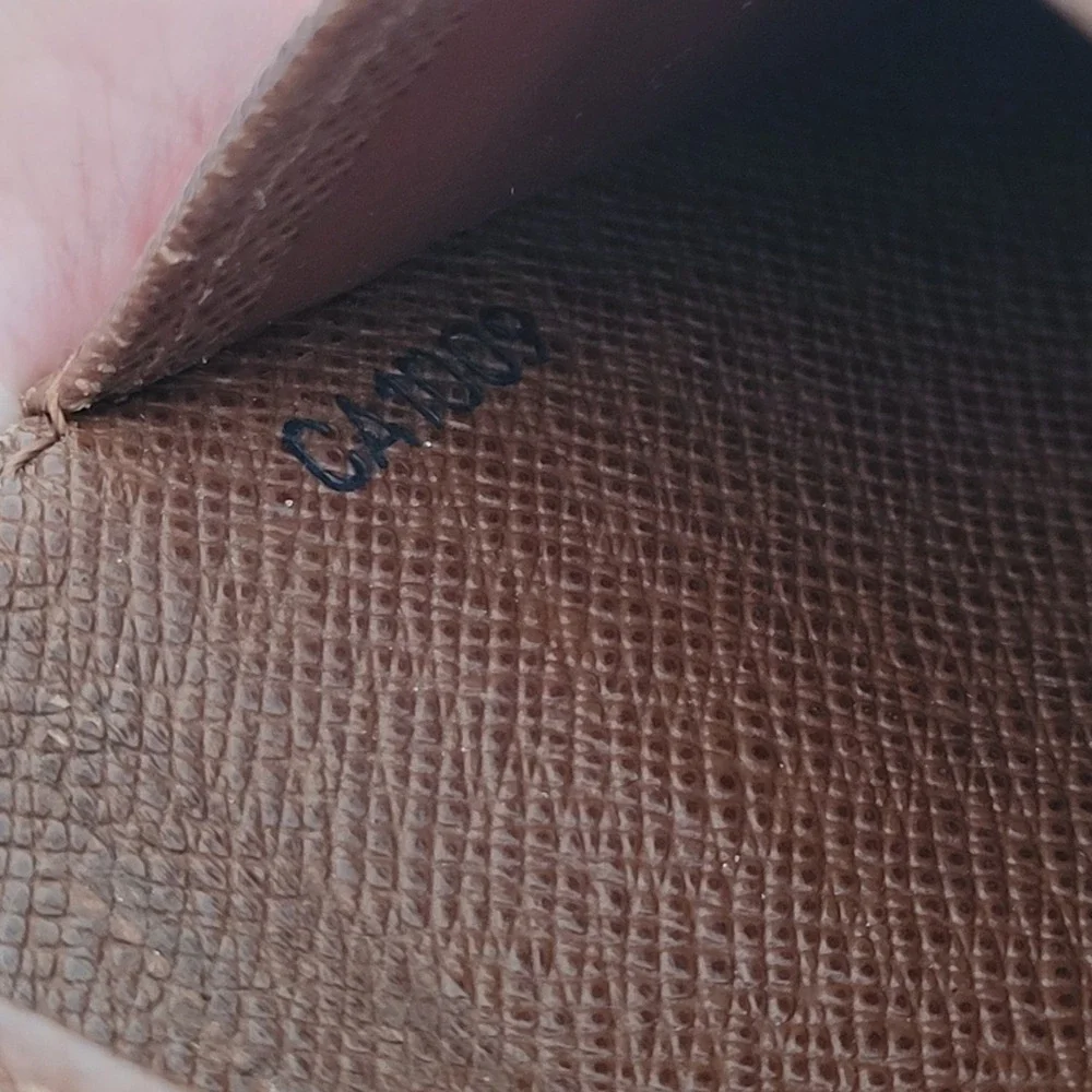 Louis Vuitton including daily monogram