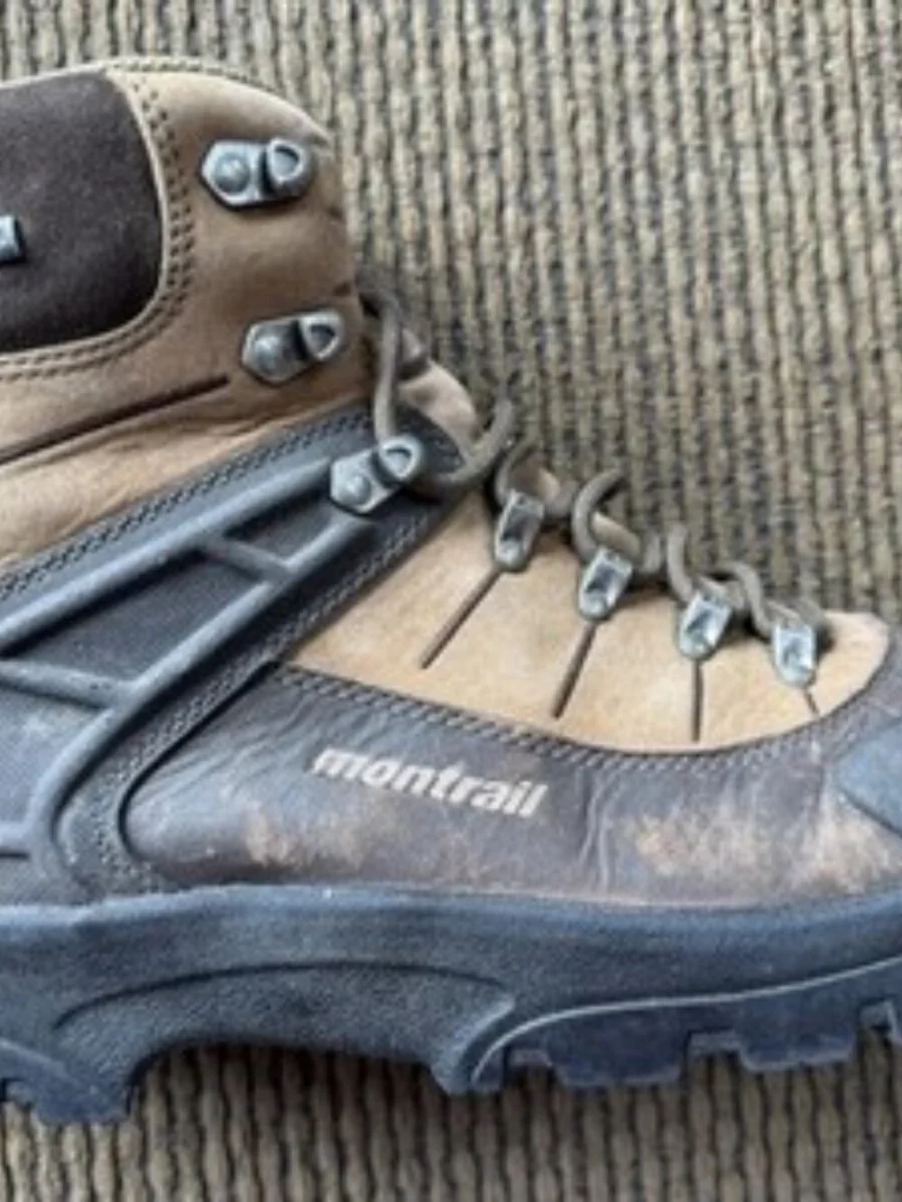 Montrail brown torre