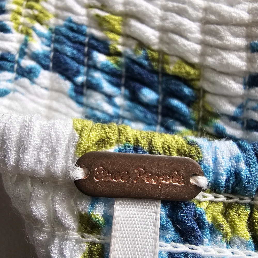 Free People lightweight square