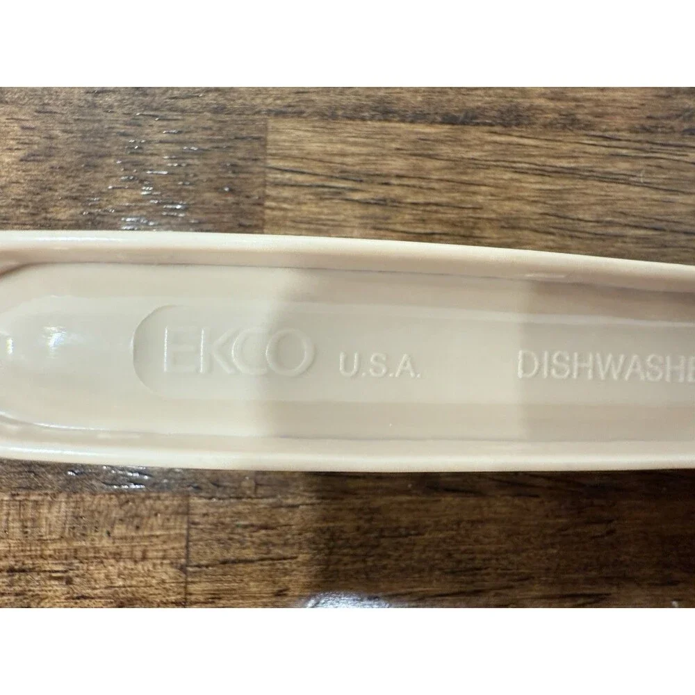 Ekco beige plastic