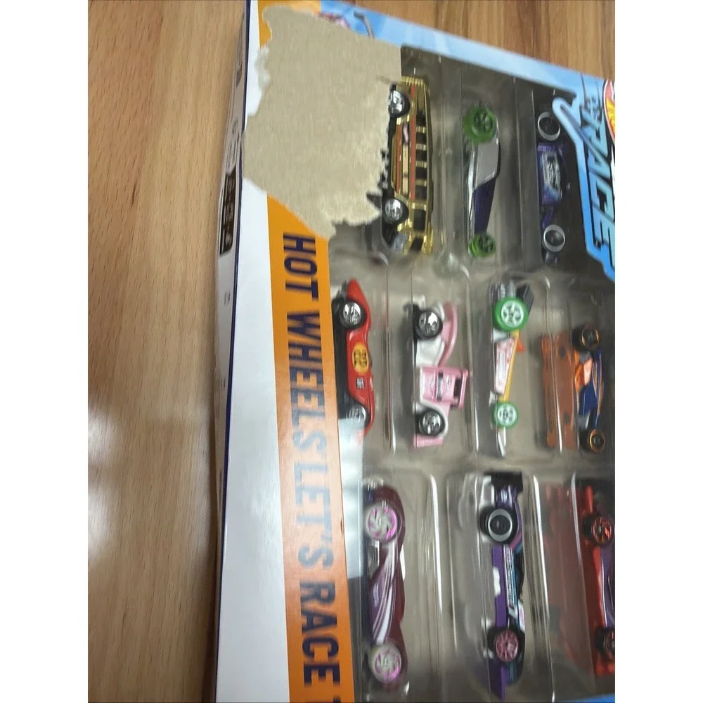 Hot Wheels Let's‎ Race 10 Pack Mattel GT Scorcher Street Shrieker Gotta Go Cars