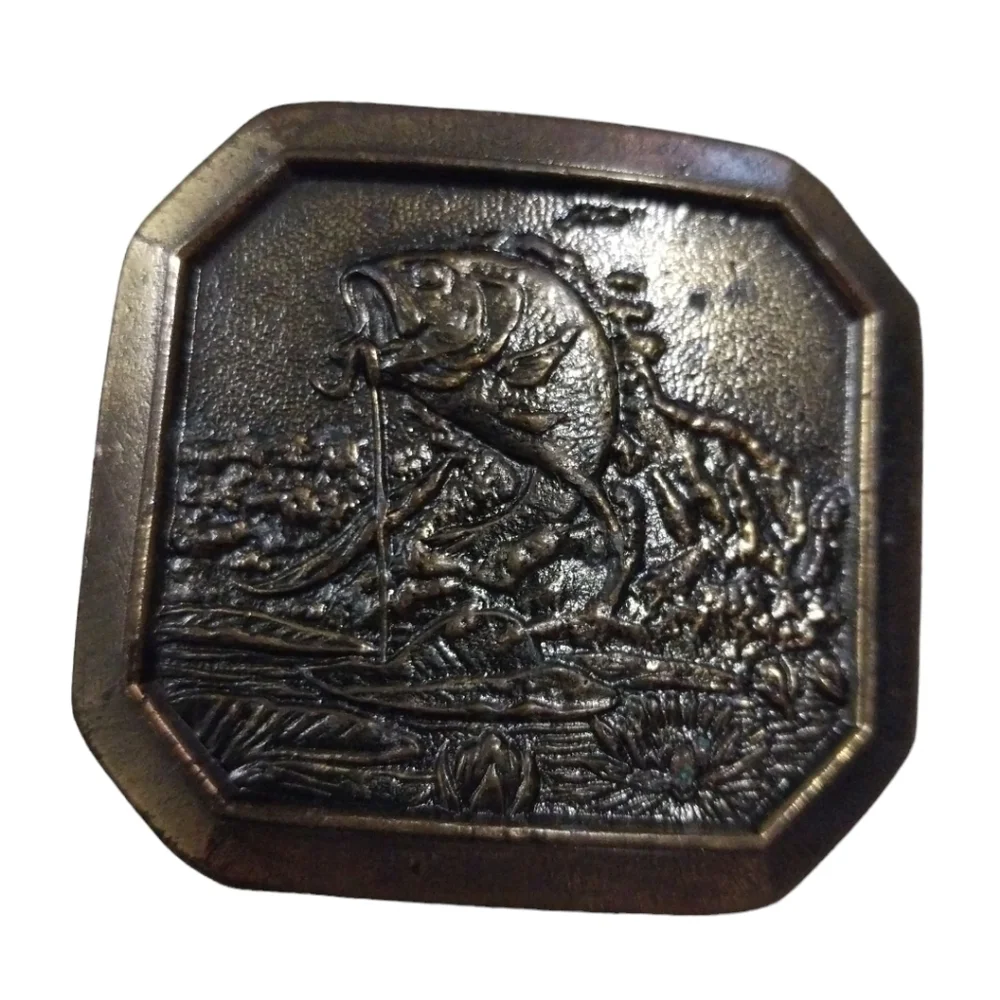 Belt buckle fish vintage