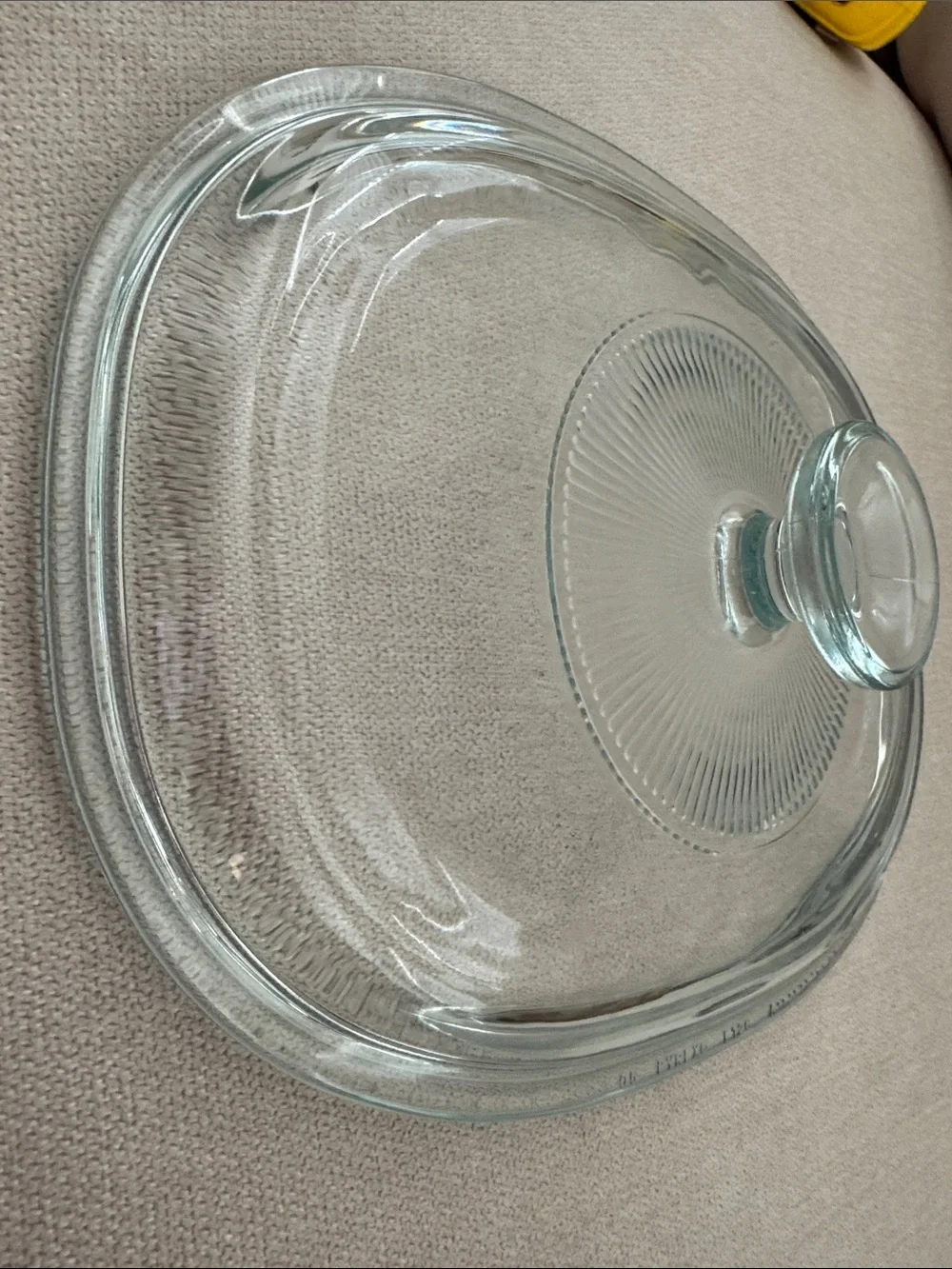 9x7” Pyrex Lid 05.    F12C.     A