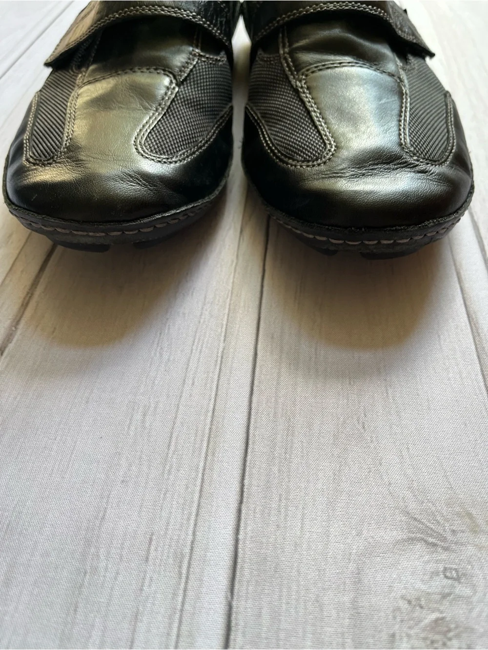 Cole Haan Nike Air collaboration series G slip on black leather loafer shoe. 9.5