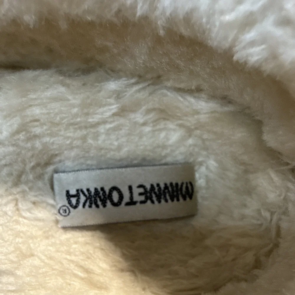 Minnetonka pink leather