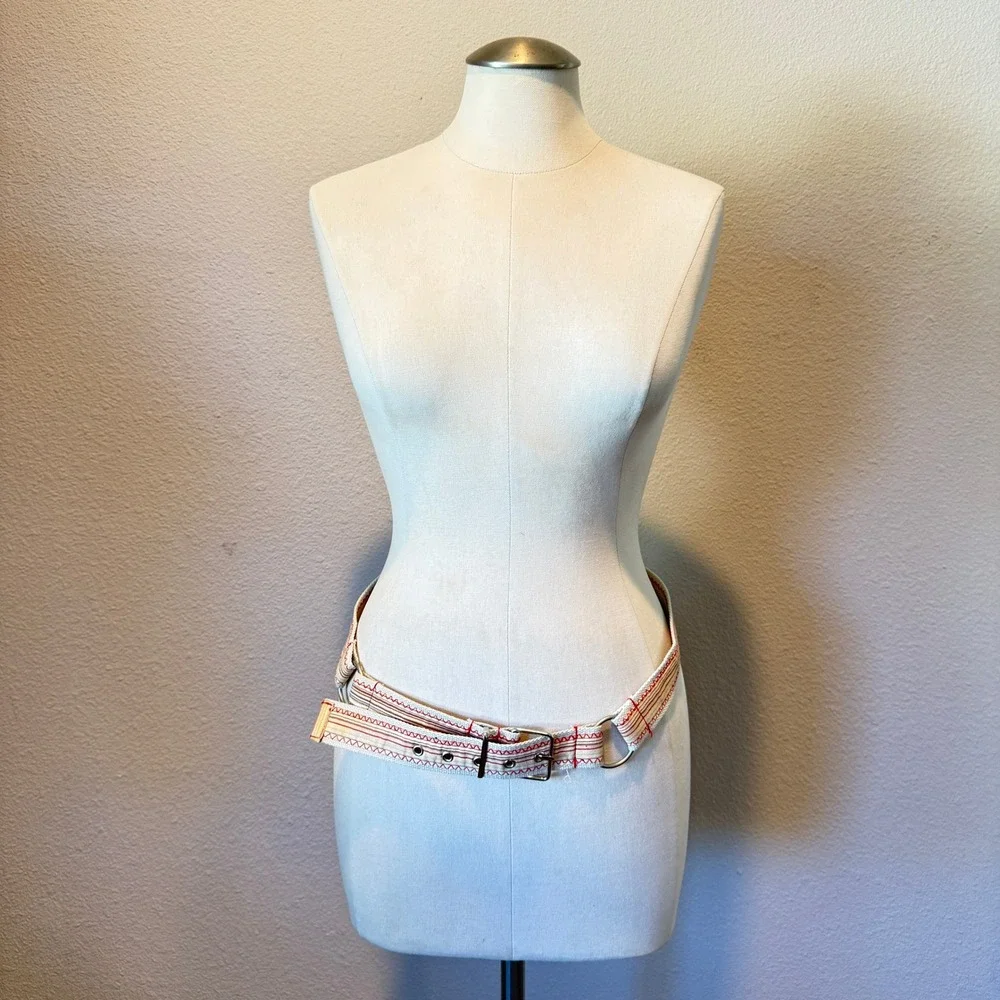 Unbranded woven canvas