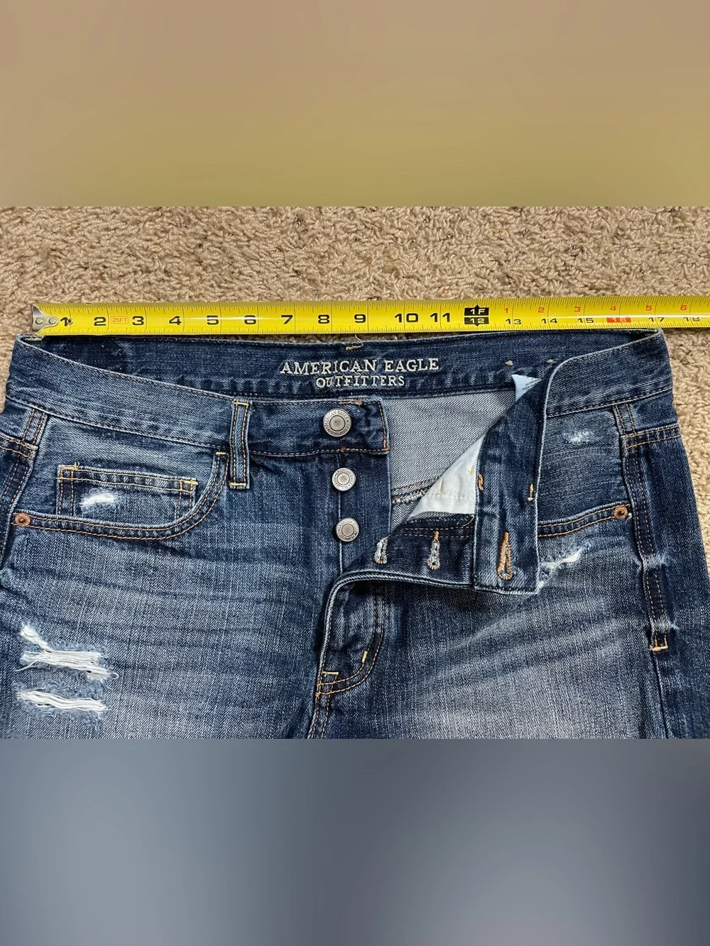 American Eagle Outfitters women’s fun these