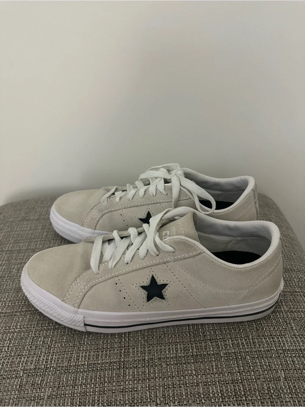 Converse low top