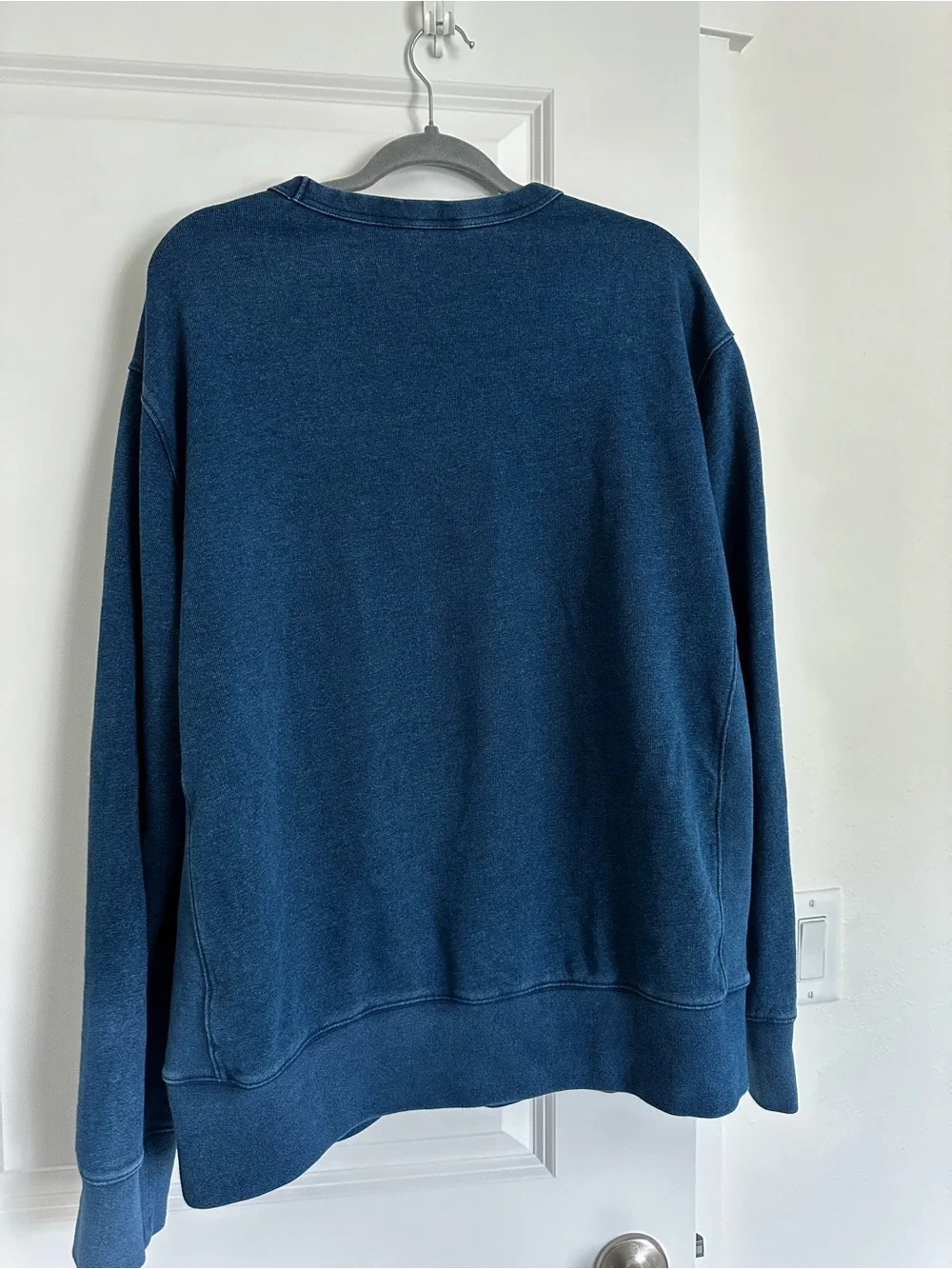 Banana Republic crewneck rich