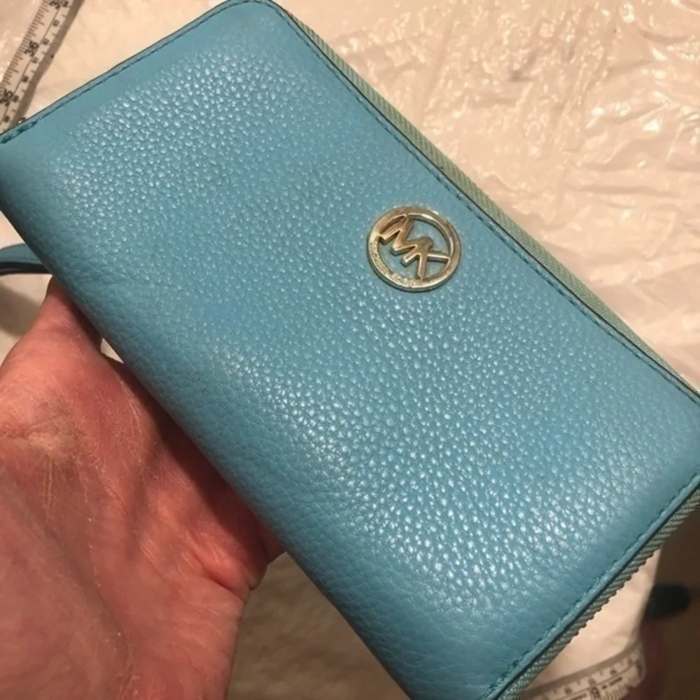 Michael kors blue leather clutch wristlet wallet bag