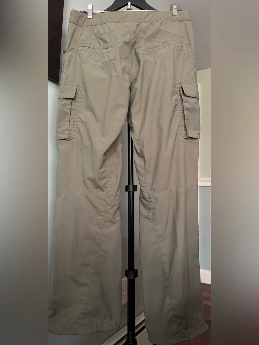 Mountain Hardwear fabric integrated