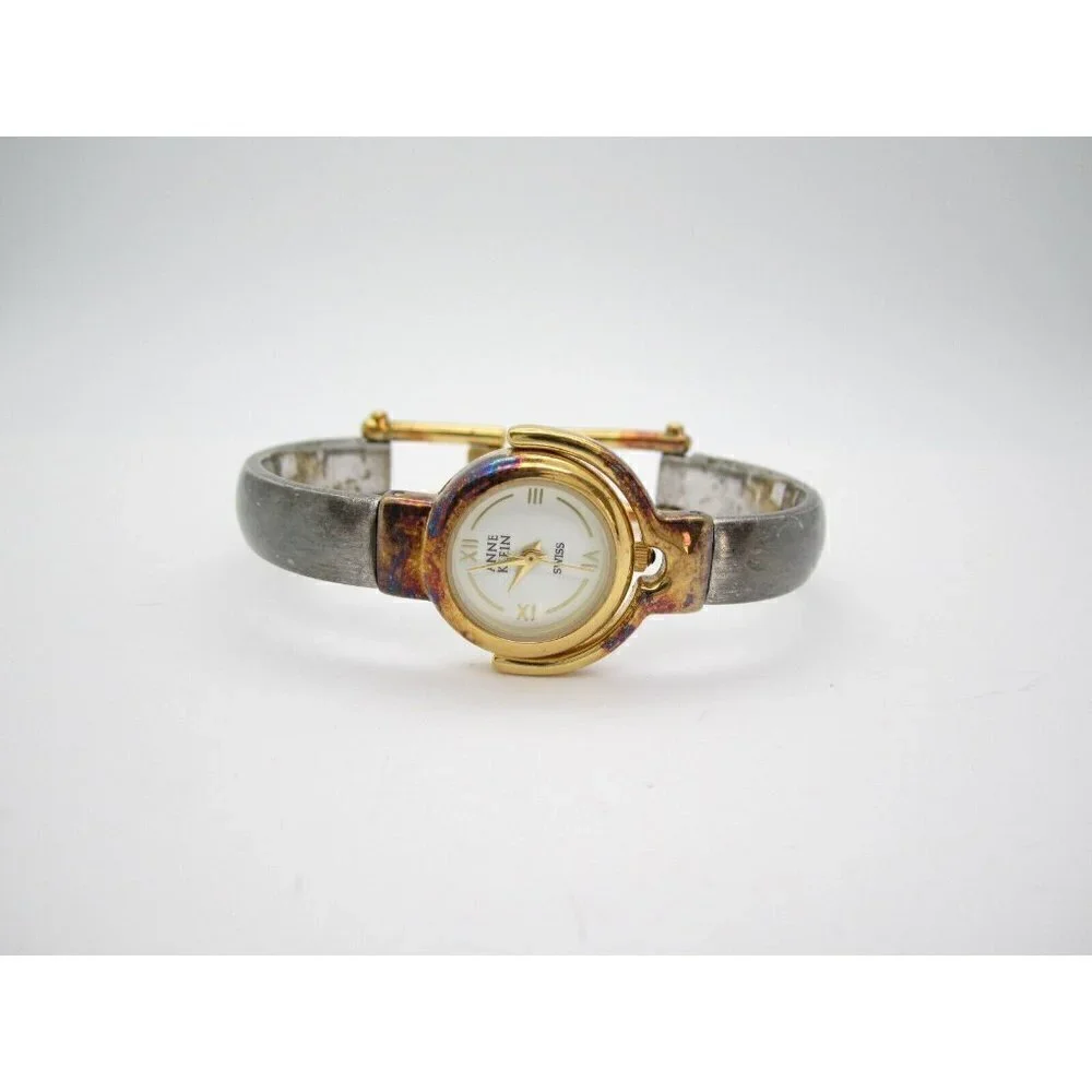Anne Klein *please battery included*