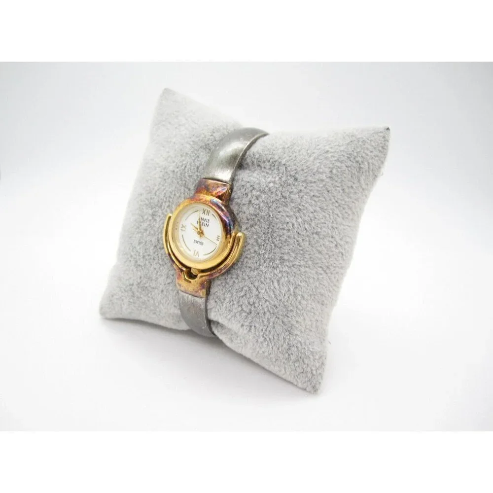 Anne Klein *please issue
