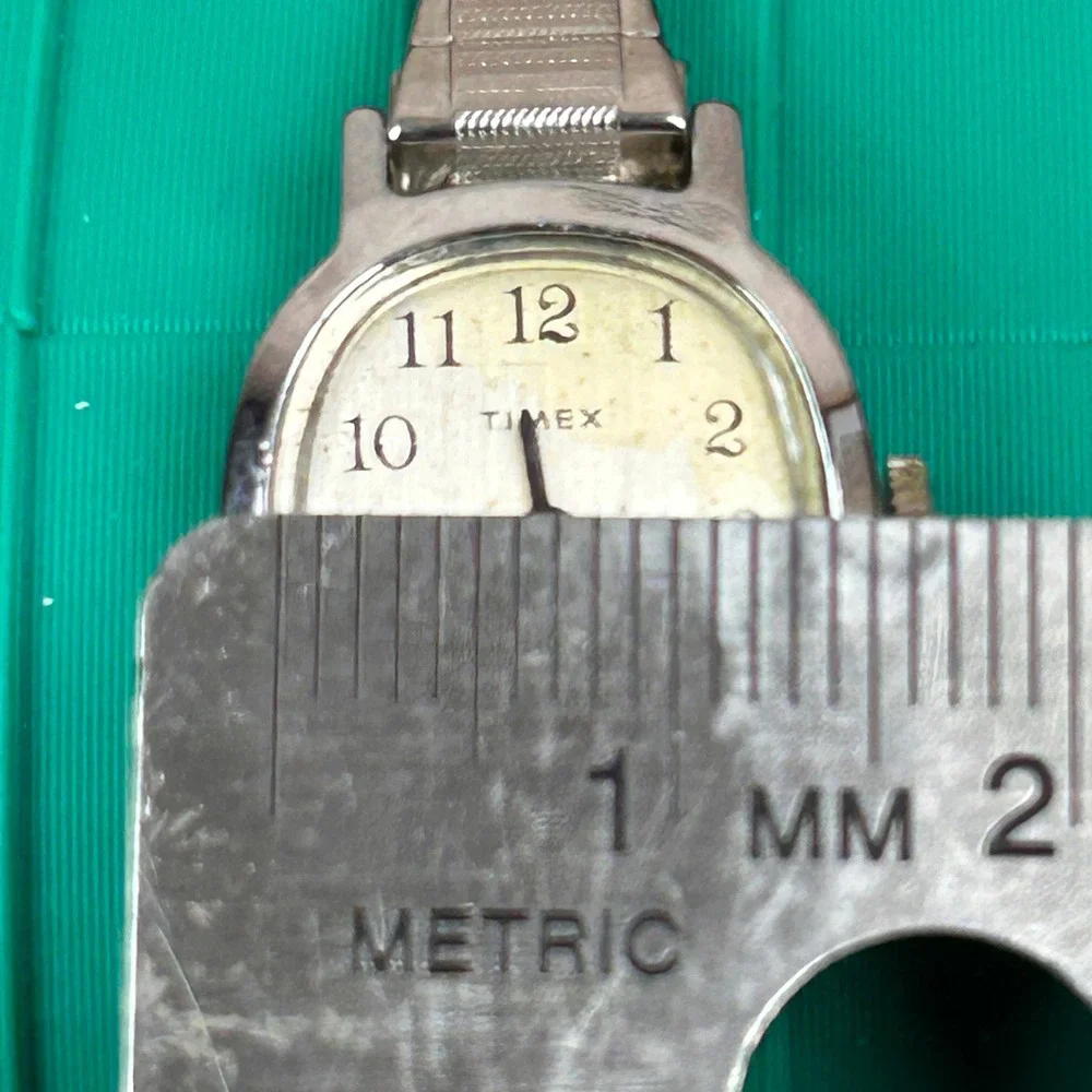 Vintage Timex Ladies Oval Watch Silver Tone Stainless Steel Mechanical Tested‎