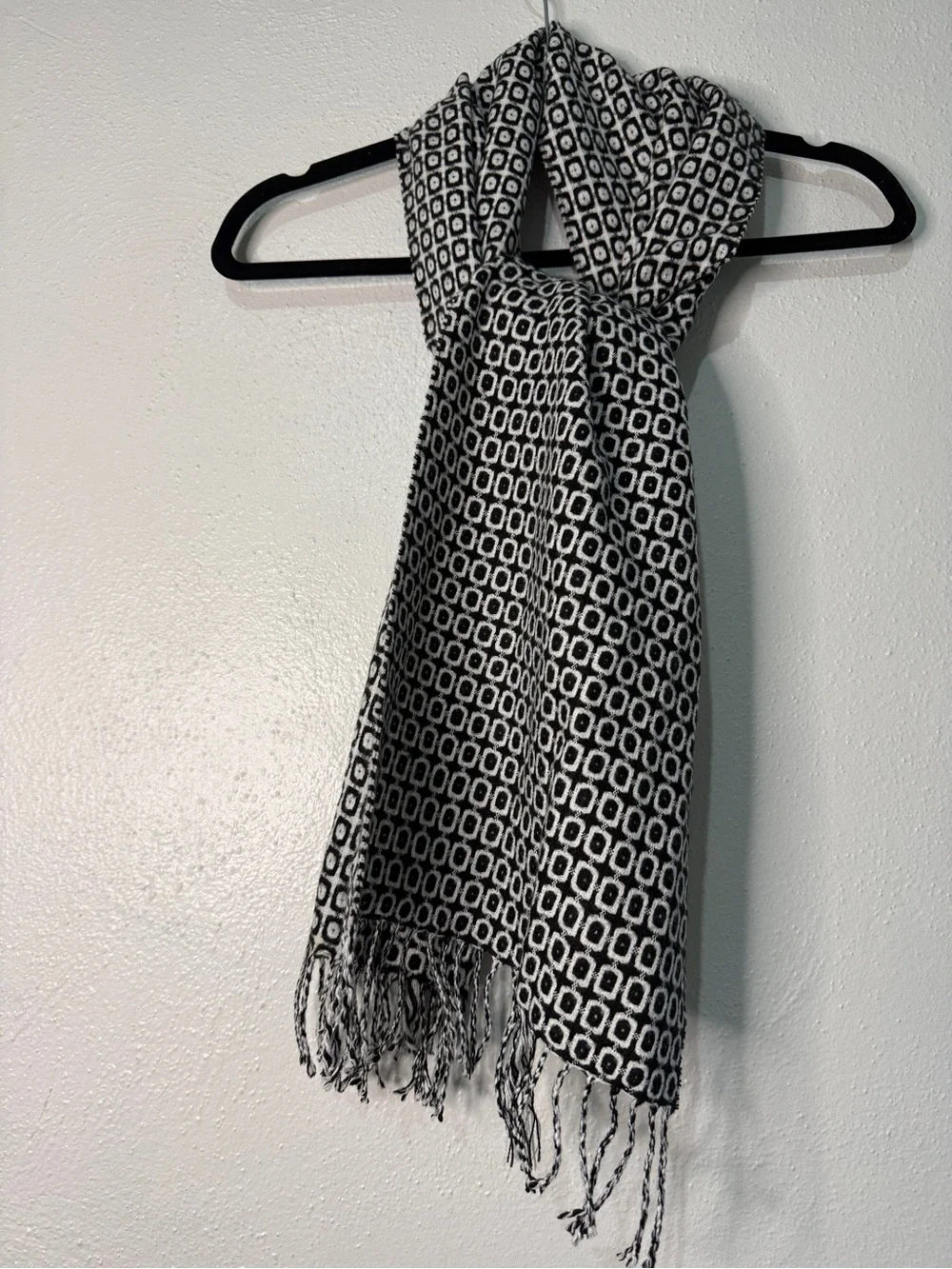 100% Cashmere Scarf.  Made in Scotland  - Black & White. 12” X 68”