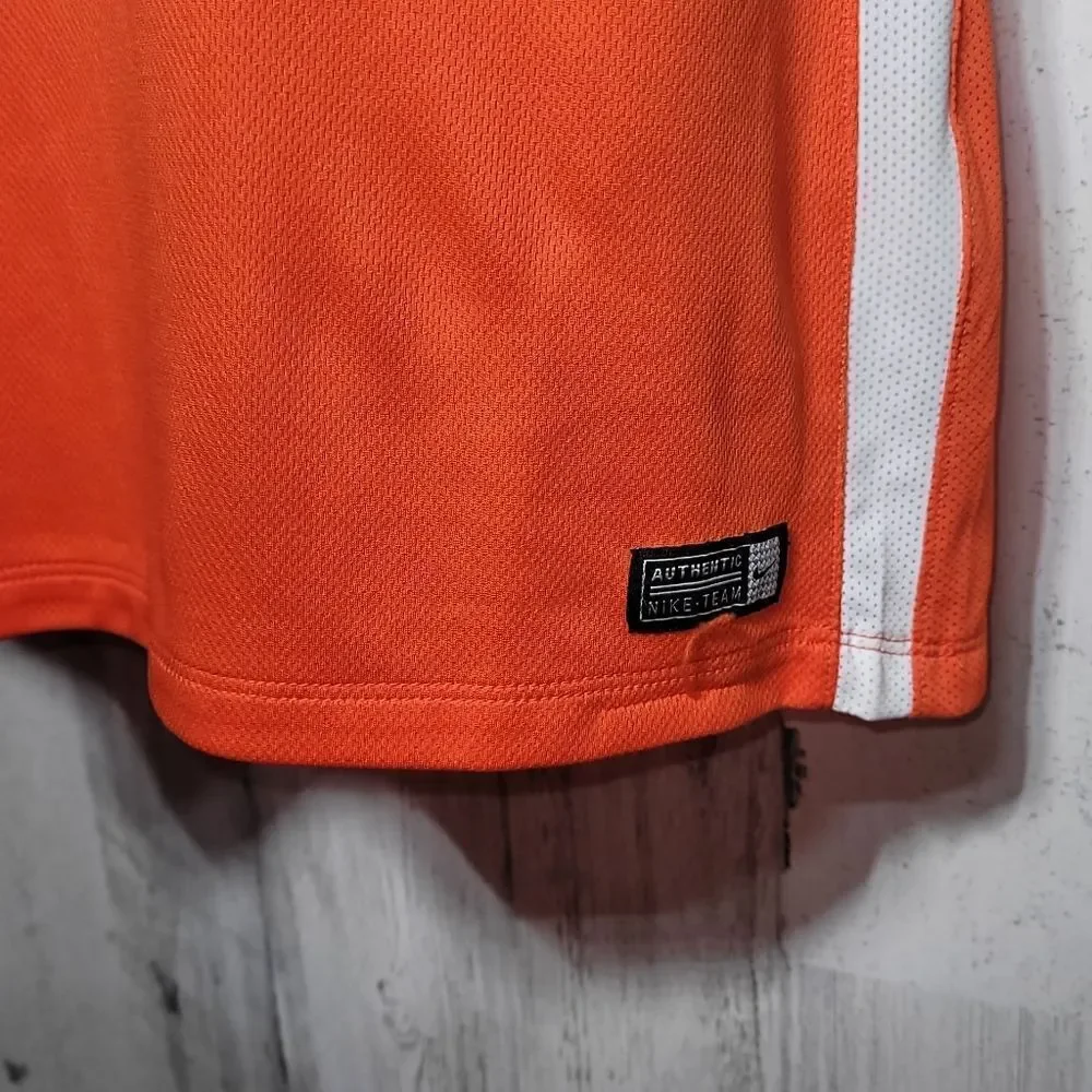 Nike nwot challenge