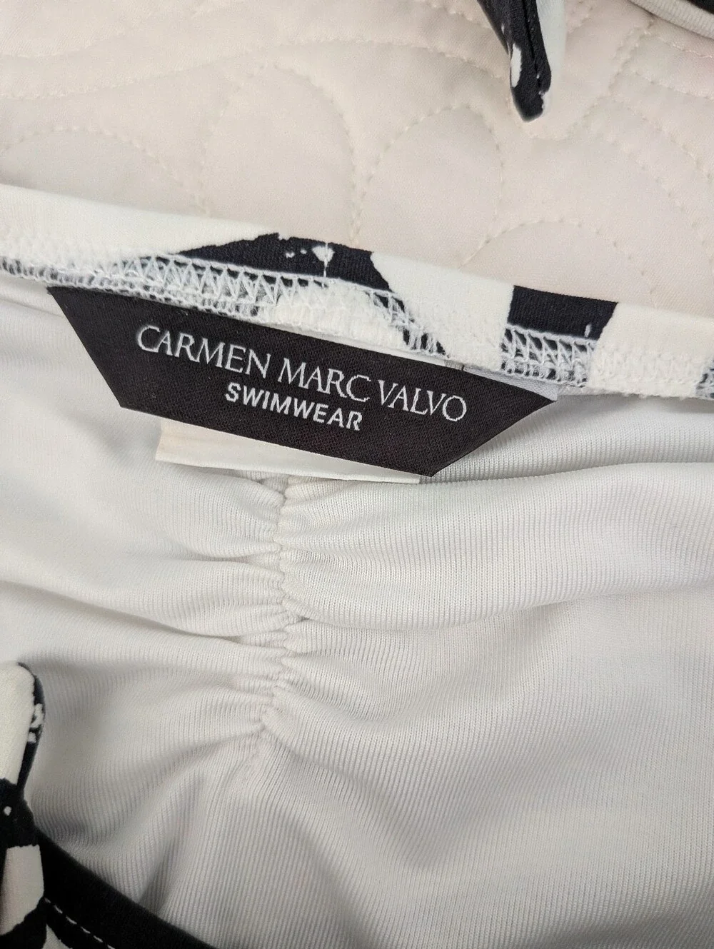 Carmen Marc Valvo Black & White Tropical Palm Bikini Set - XS