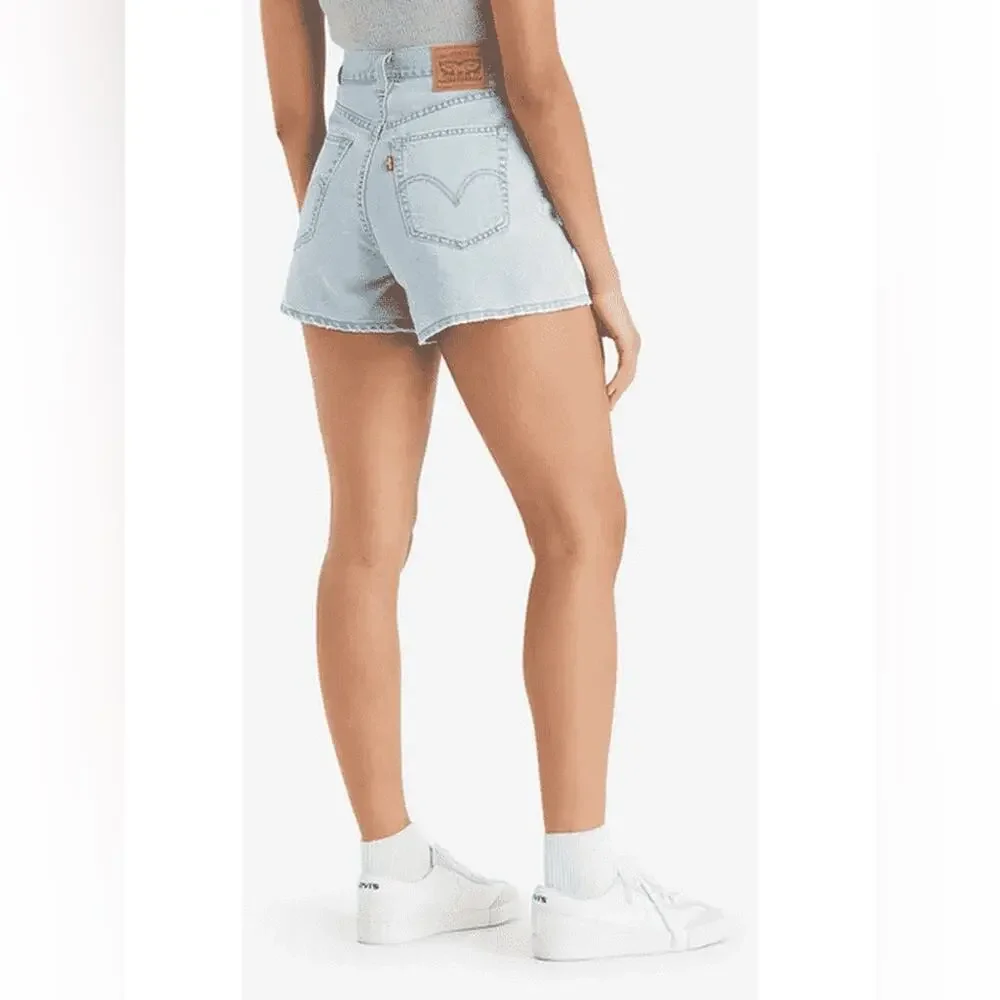 Levis 7% polyester