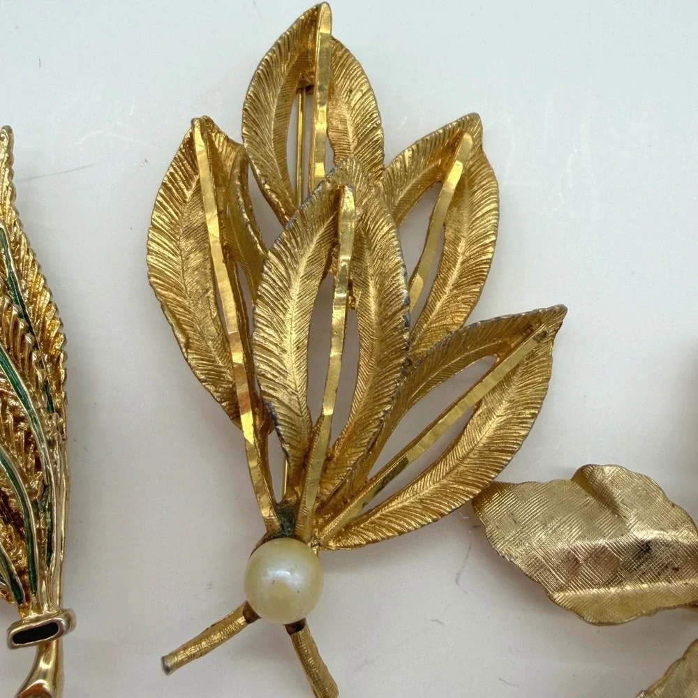 N/A vintage brooch